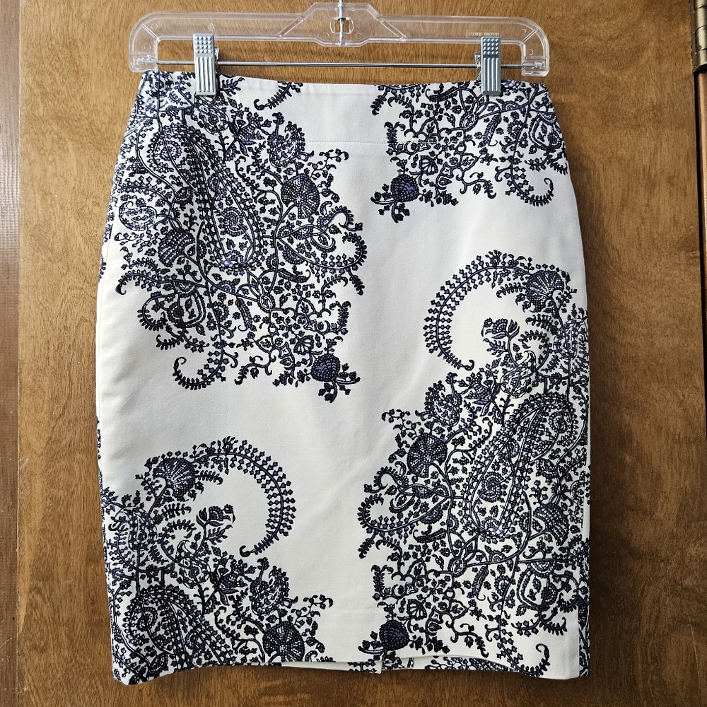 LOFT Petite Navy & White Paisley Print Pencil Skirt